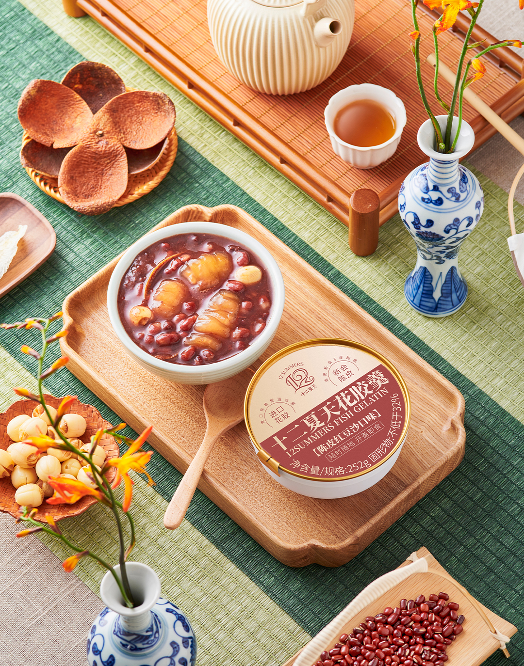 Fish Gelatin with Tangerine Peel and Red Bean Paste
